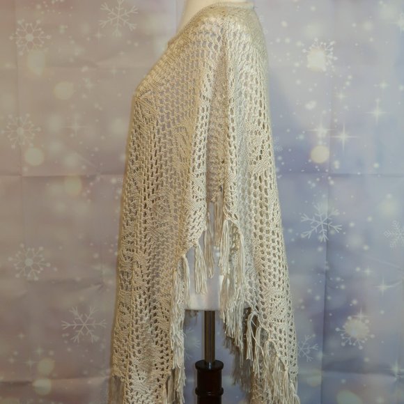 Cream Colored Knit Fringe Shawl - Picture 2 of 4